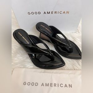 Good American Womens Black Patent Leather Acrylic Sandal Heel US 7.5